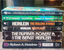 Load image into Gallery viewer, Vintage Robert A. Heinlein Paperbacks - Set of 6