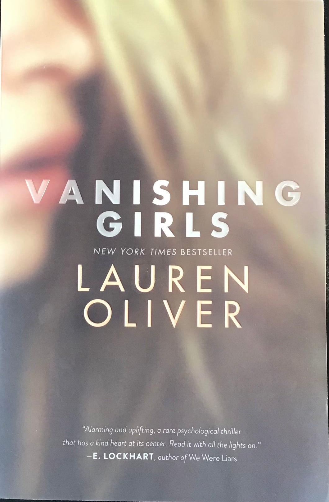 Vanishing Girls- Lauren Oliver