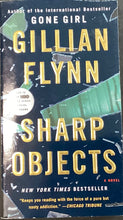 Load image into Gallery viewer, Sharp Objects, Gillian Flynn
