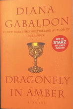 Load image into Gallery viewer, Dragonfly in Amber, Diana Gabaldon
