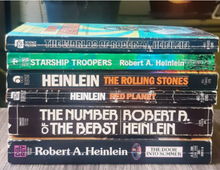 Load image into Gallery viewer, Vintage Robert A. Heinlein Paperbacks - Set of 6
