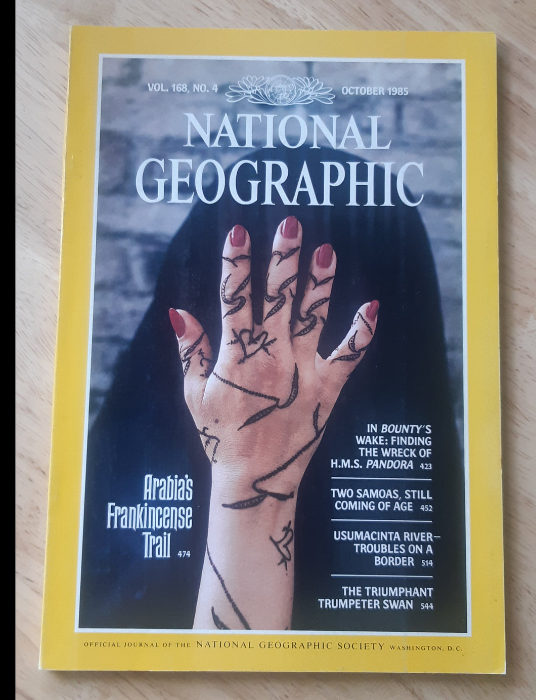 National Geographic - October 1985 (Vol. 168, No. 4)