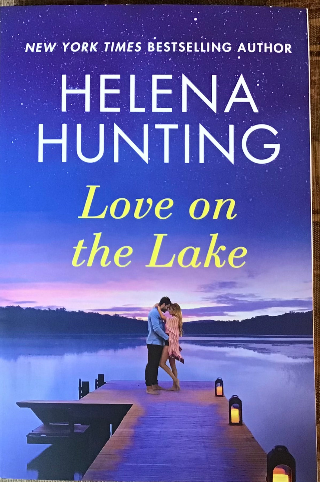 Love On The Lake, Helena Hunting